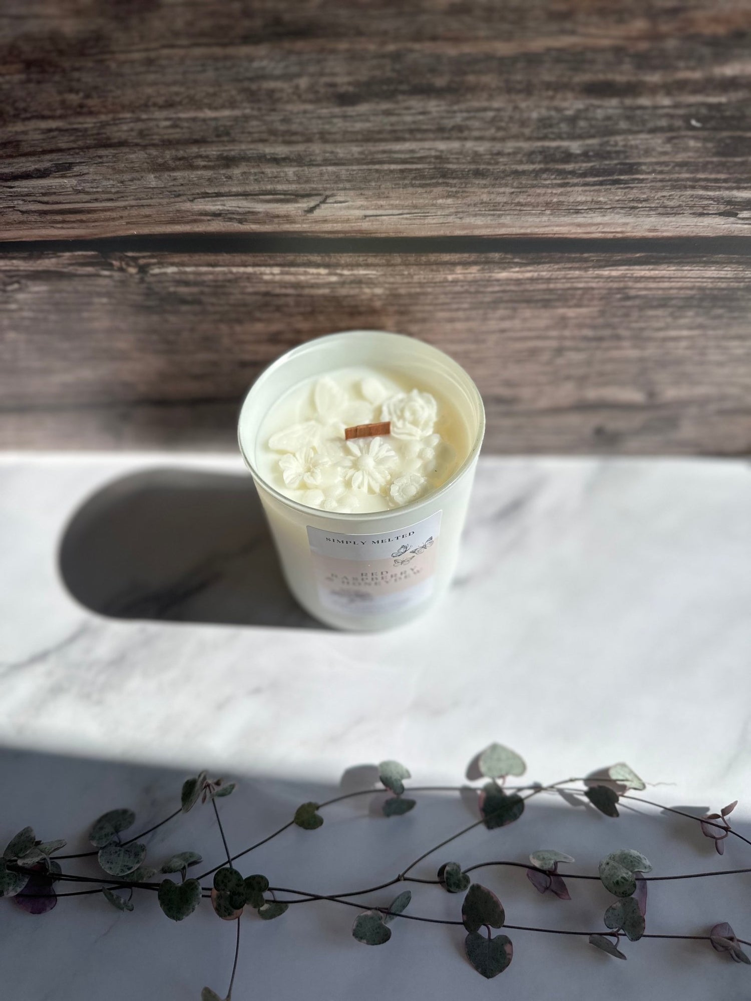 Red Raspberry and Honeydew Wood Wick - Simply MeltedRed Raspberry and Honeydew Wood Wick