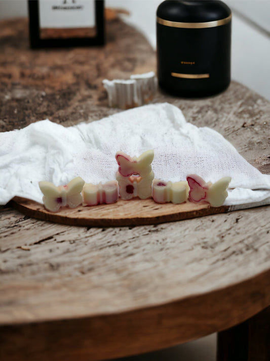 Autumn Raspberry and Amber Rose Wax Melts - Simply Melted