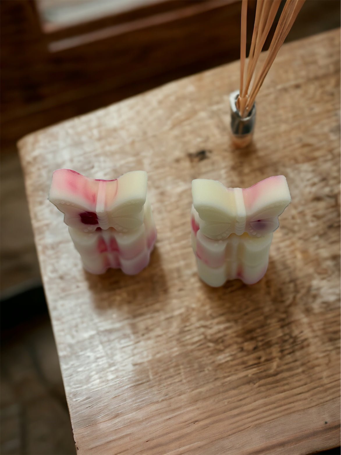 Autumn Raspberry and Amber Rose Wax Melts - Simply Melted