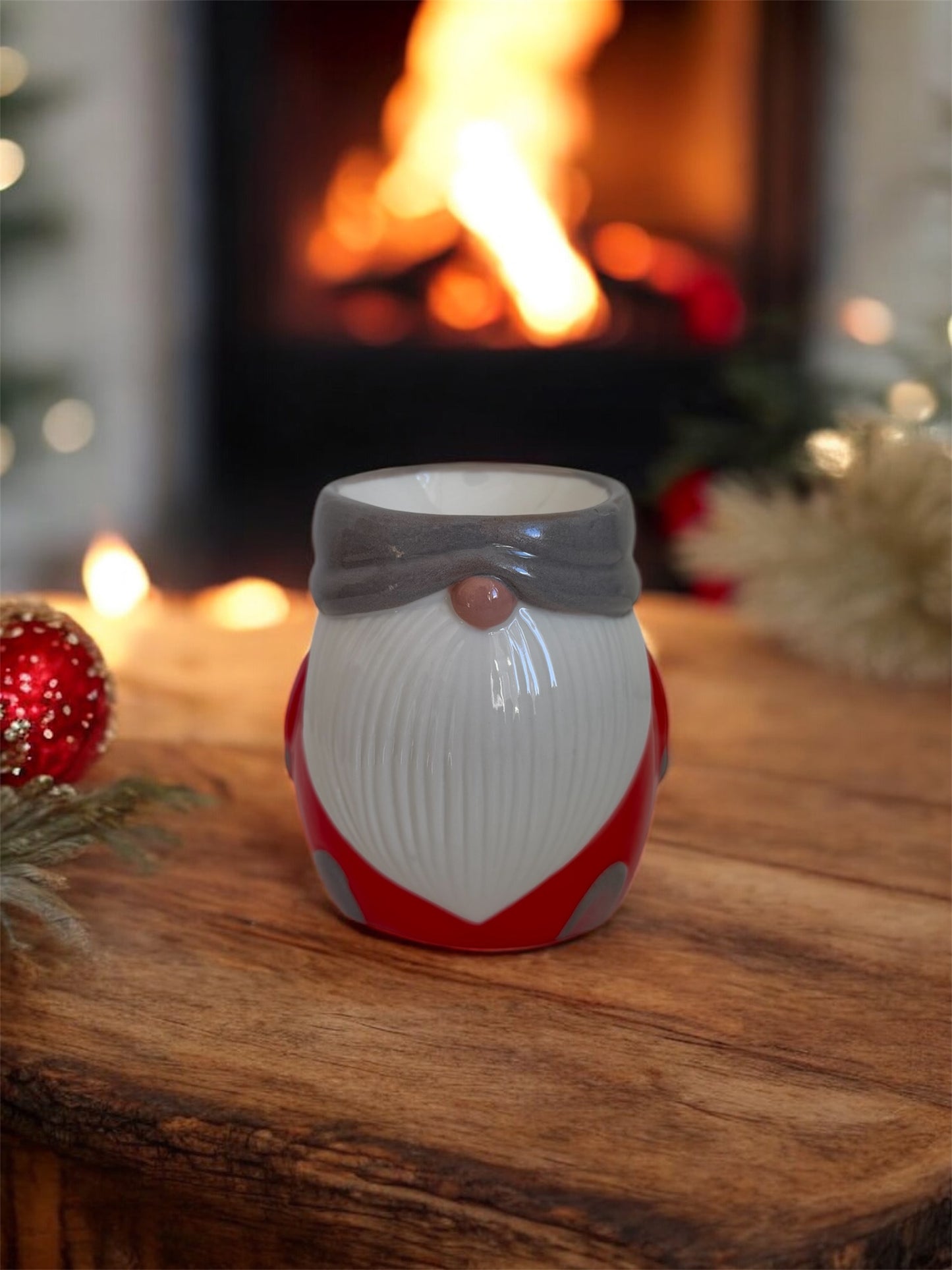 🎅 Santa Gonk Ceramic Wax Melter – 9cm