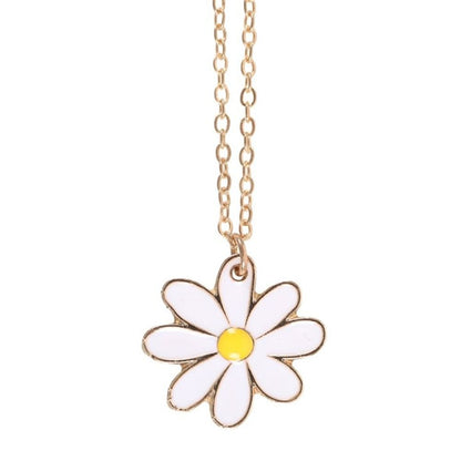 Daisy Pendant Necklace - Simply MeltedDaisy Pendant Necklace