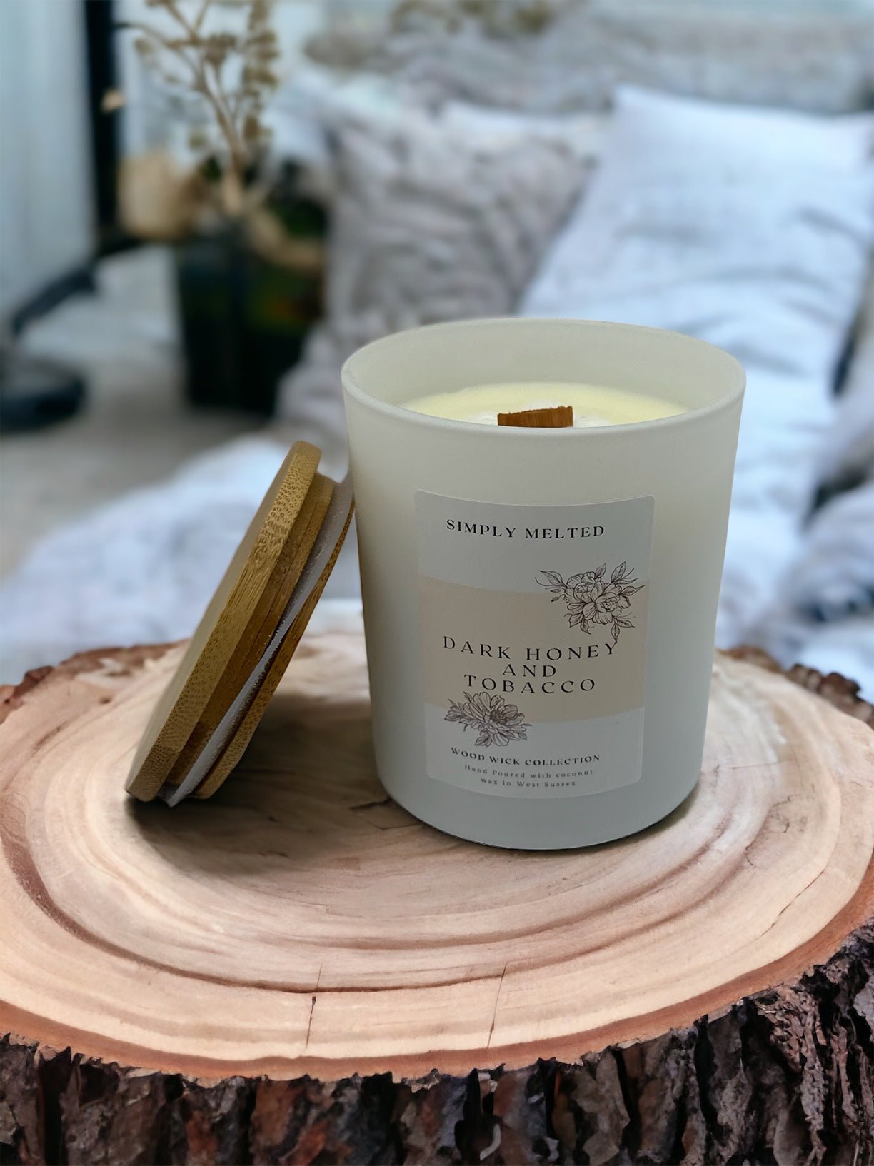 Dark Honey & Tobacco Candle - Simply MeltedDark Honey & Tobacco Candle