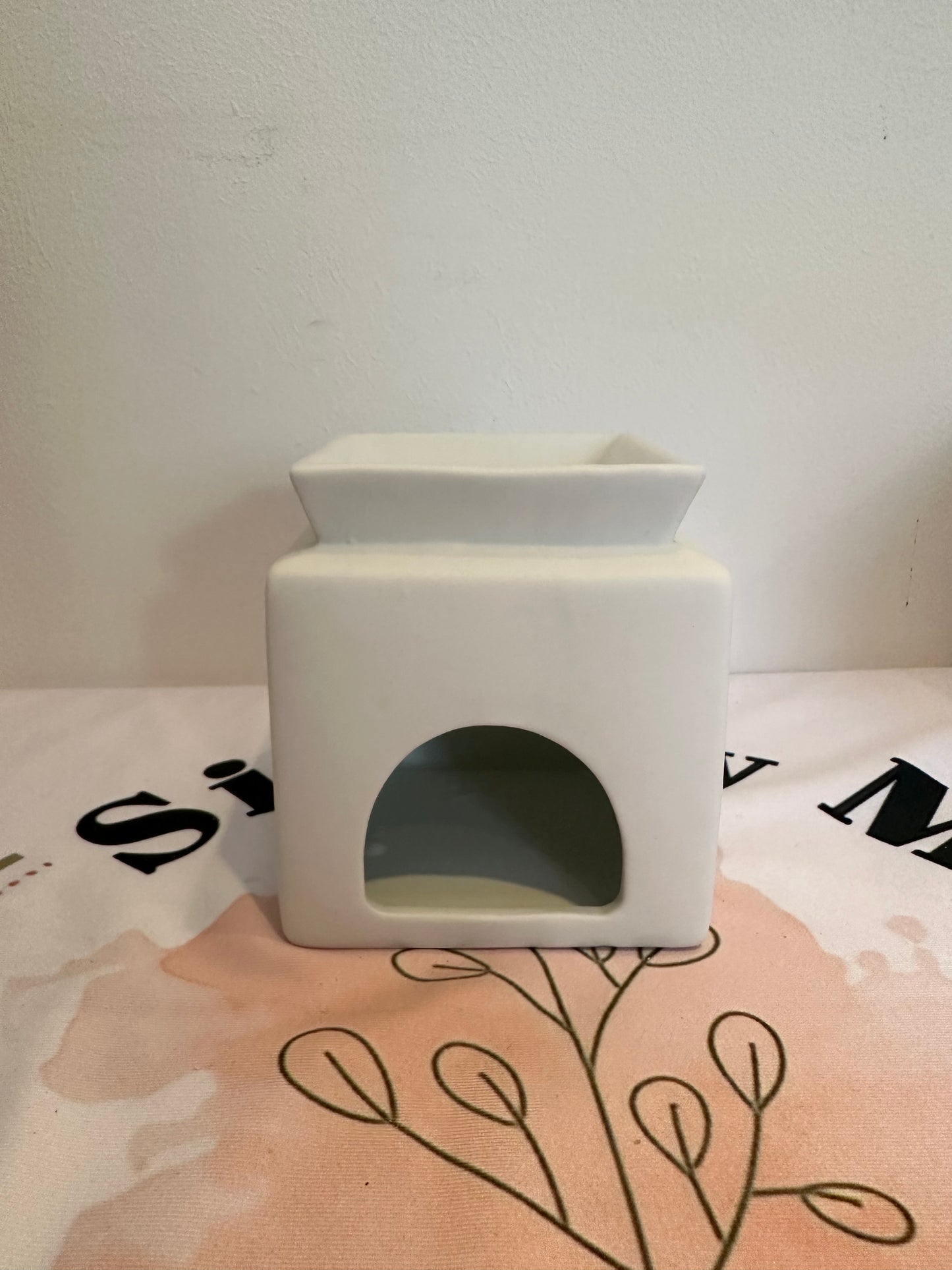 Family Cut Out Wax/Oil Burner - Simply Melted