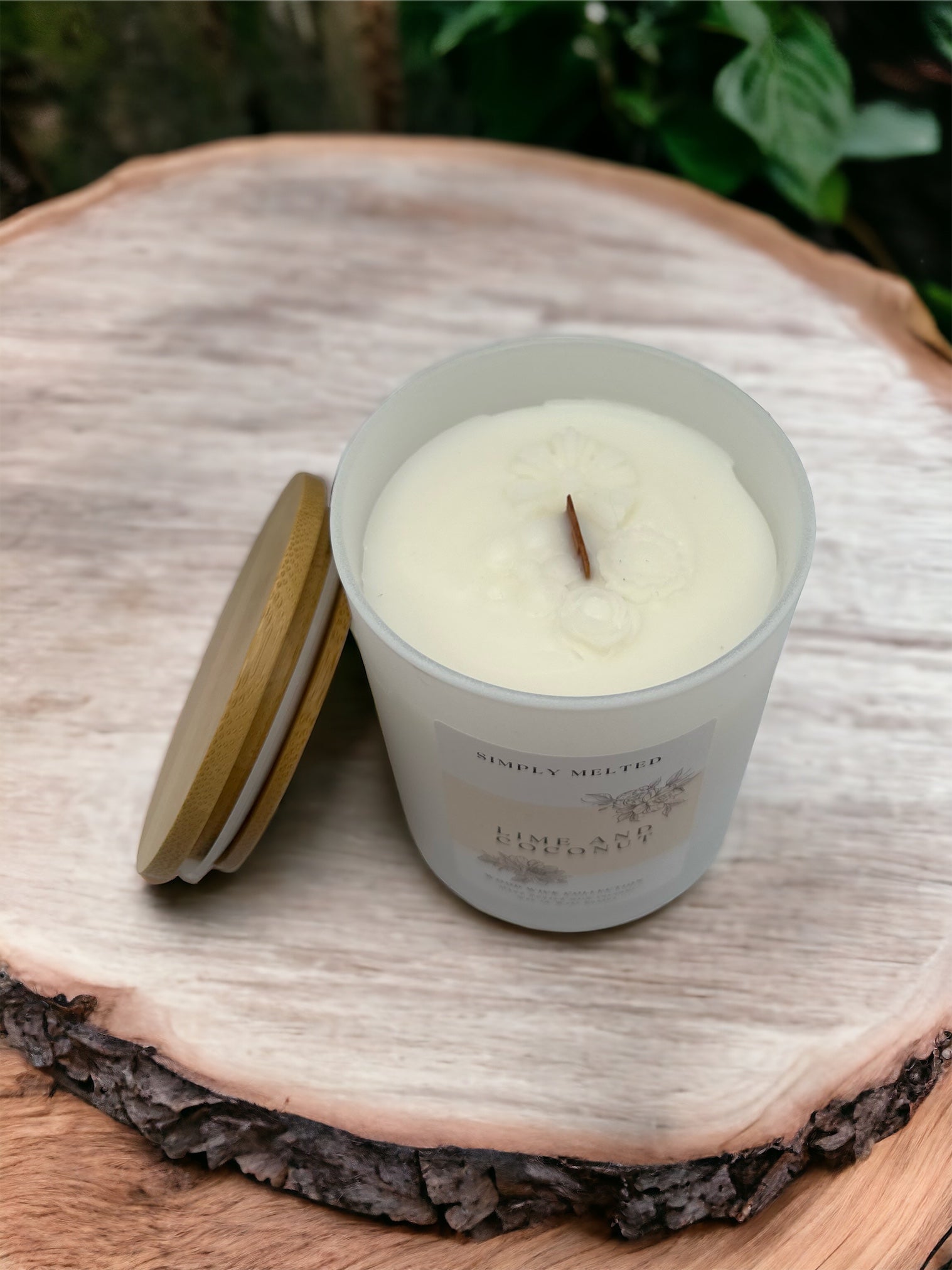 Lime And Coconut Candle - Simply MeltedLime And Coconut Candle