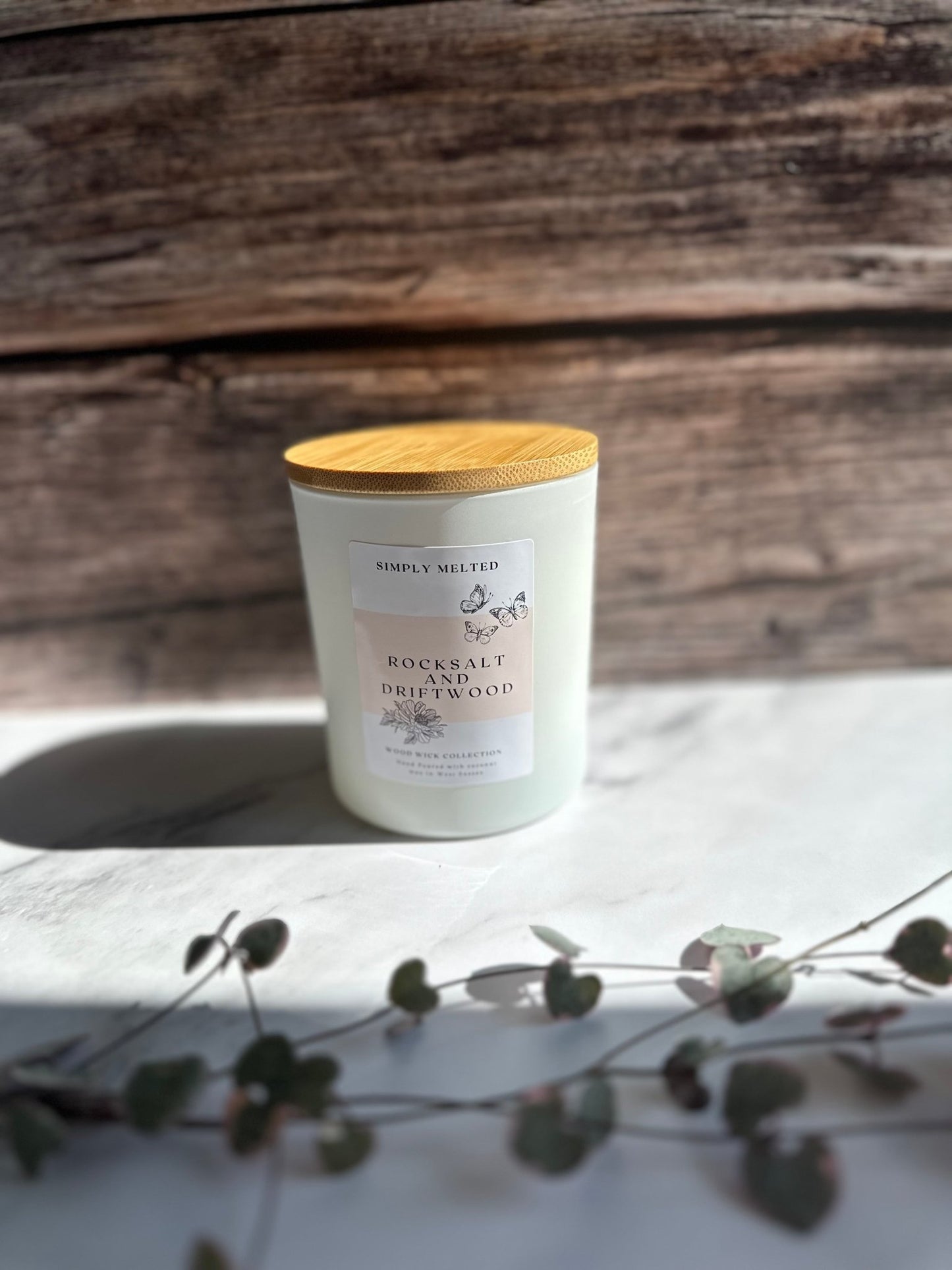 Rocksalt & Driftwood Candle - Simply MeltedRocksalt & Driftwood Candle