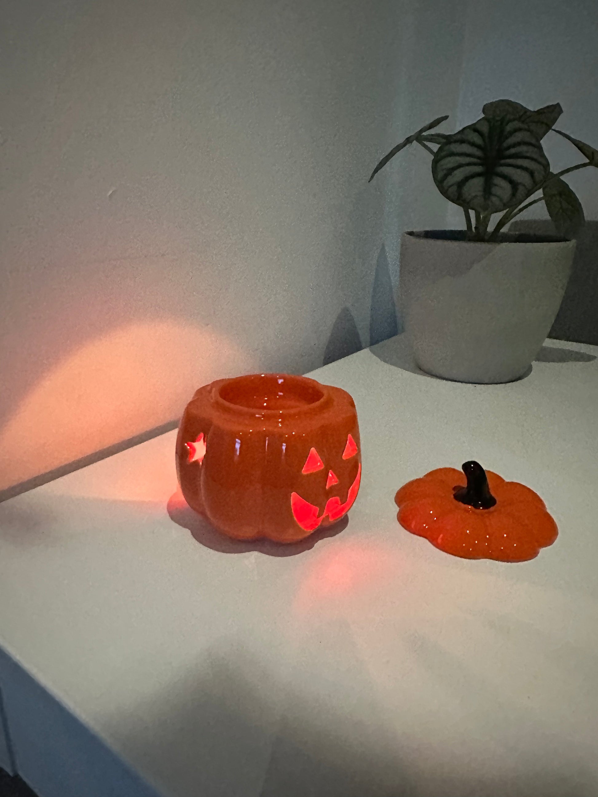 Halloween Pumpking Wax Burner - Simply Melted